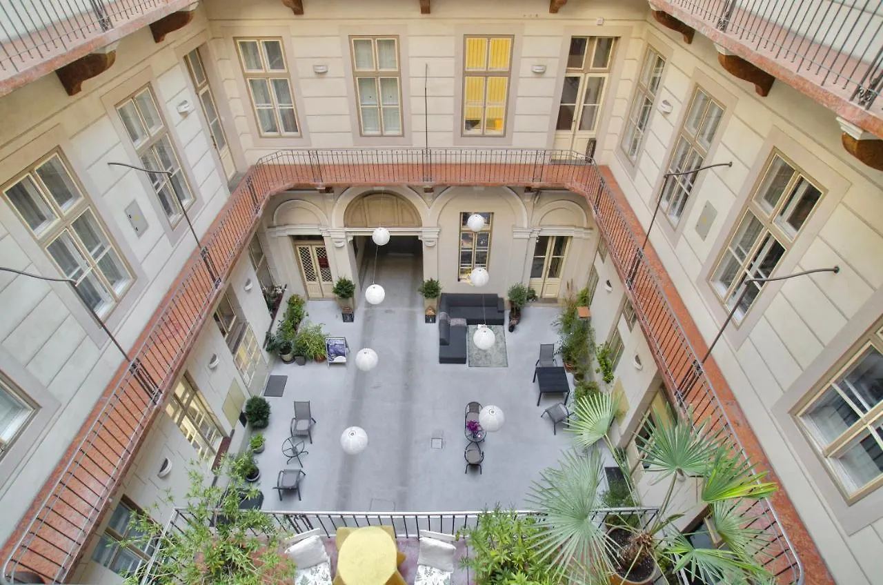 Harmonia Palace Budapest 0*,  Hungary
