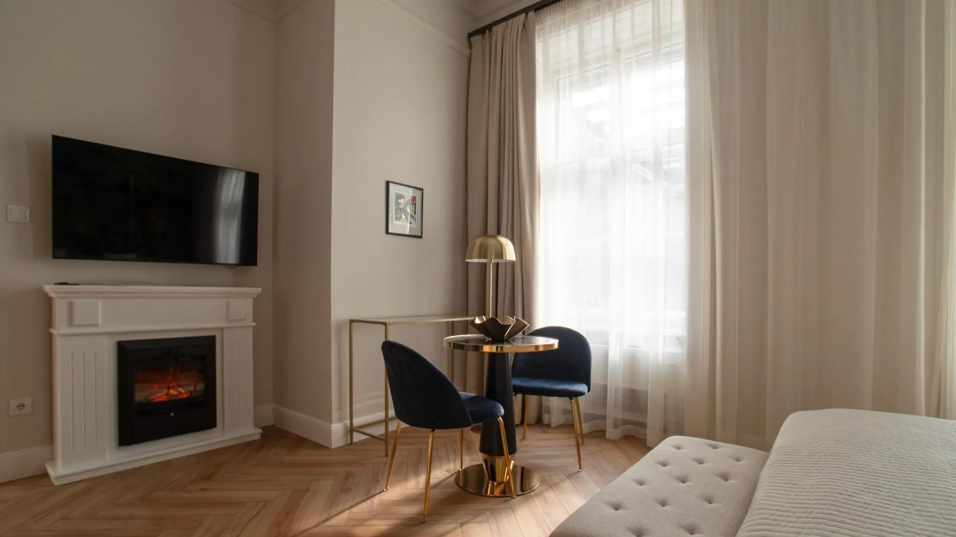 Harmonia Palace Budapest Apartment