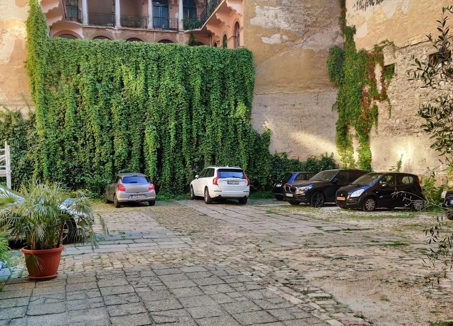 Harmonia Palace Budapest 0*,