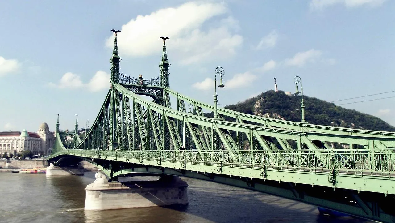 Harmonia Palace Budapest 0*,  Hungary