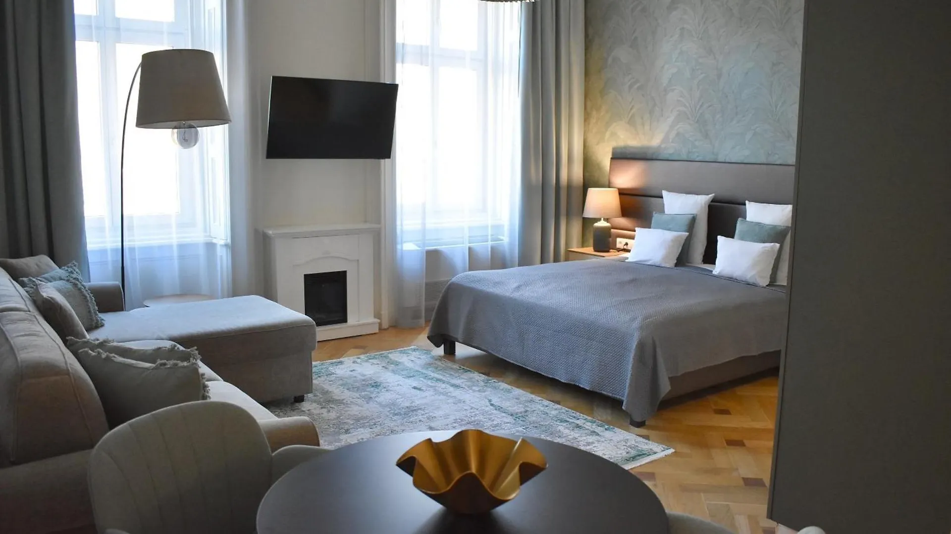Harmonia Palace Budapeste 0*,