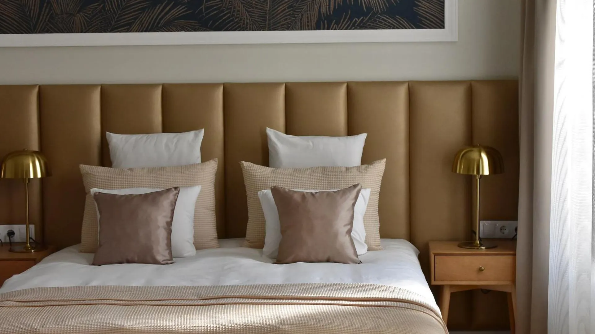 Harmonia Palace Budapeste 0*,  Hungria